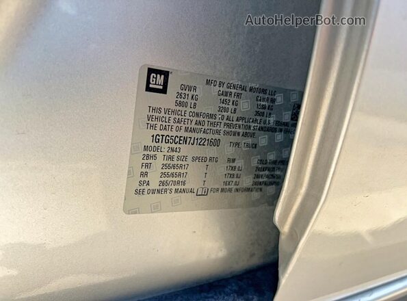 1GTG5CEN7J1221600 2018 GMC CANYON Silver Вид задньої частини салону