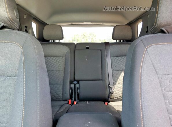 3GNAXUEV4LS656671 2020 CHEVROLET EQUINOX Silver Vista interior trasera