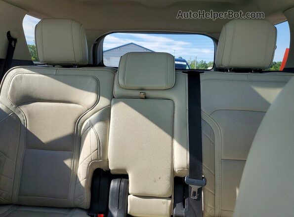1FM5K8HT3JGB29058 2018 FORD EXPLORER Белый Вид задней части салона