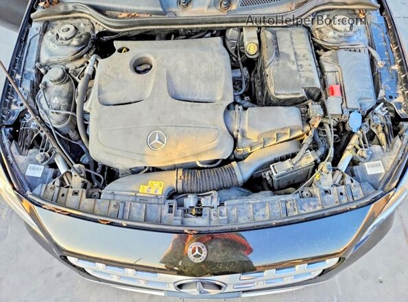 WDCTG4EB8JJ401957 2018 MERCEDES-BENZ GLA-CLASS Black Շարժիչի բաժամունքի տեսք