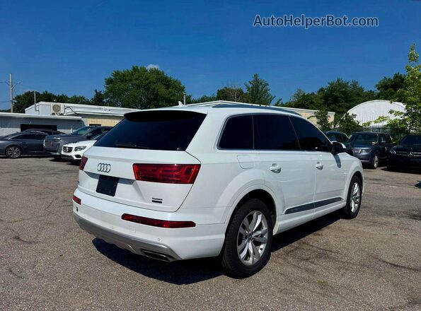 WA1LHAF7XJD045466 2018 AUDI Q7 Белый Передняя правая четверть