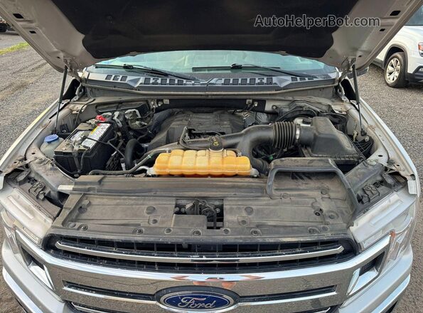 1FTEW1EP2JKF23381 2018 FORD F150 Silver Առջևի վահանակի տեսք