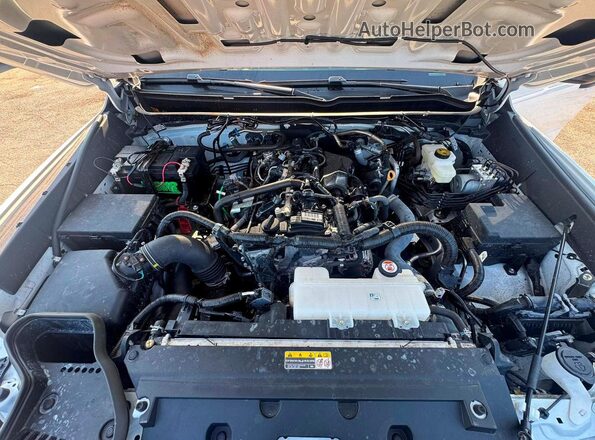 3TYKD5HN4ST031430 2025 TOYOTA TACOMA White Front interior view