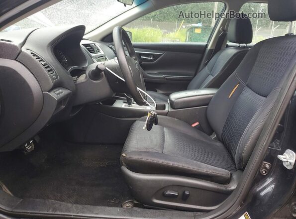 1N4AL3AP8HC143304 2017 NISSAN ALTIMA Black Dashboard view