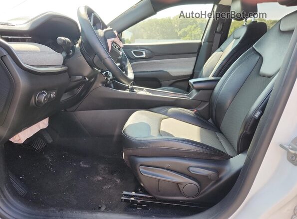 3C4NJDBN9RT138607 2024 JEEP COMPASS White 