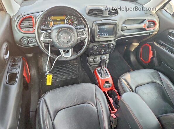 ZACNJBC19KPJ90393 2019 JEEP RENEGADE Gray Instrument cluster view