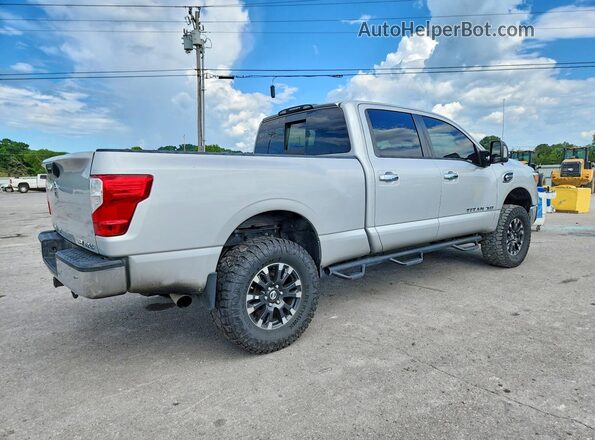 1N6BA1F33HN568820 2017 NISSAN TITAN Silver Առջևի աջ
