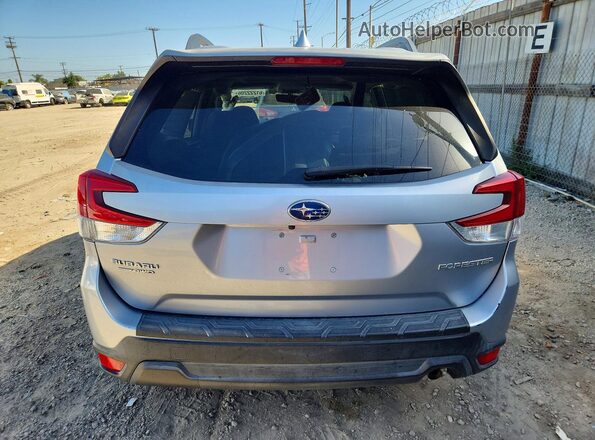 JF2SKAJC3LH412051 2020 SUBARU FORESTER Silver Vista interior delantera