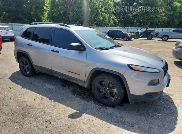 1C4PJLAB4HW558942 2017 JEEP CHEROKEE Silver Front view