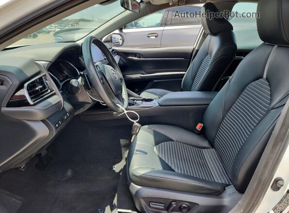 4T1G11AK2RU232859 2024 TOYOTA CAMRY Белый Вид панели приборов