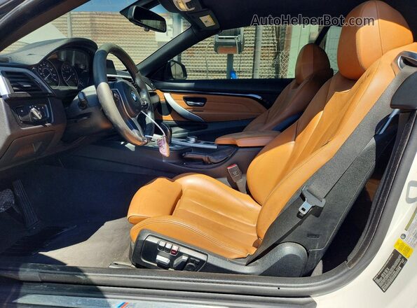 WBA4Z1C50JEC70466 2018 BMW 4 SERIES White Առջևի վահանակի տեսք