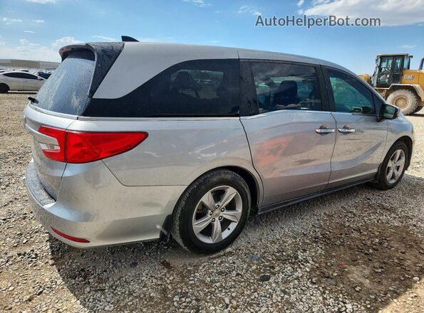 5FNRL6H79JB008345 2018 HONDA ODYSSEY Silver Передня права чверть