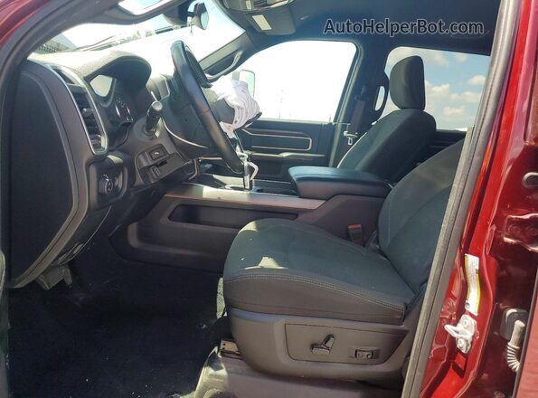 3C6UR5DL6MG510533 2021 RAM 2500 Burgundy Widok deski rozdzielczej