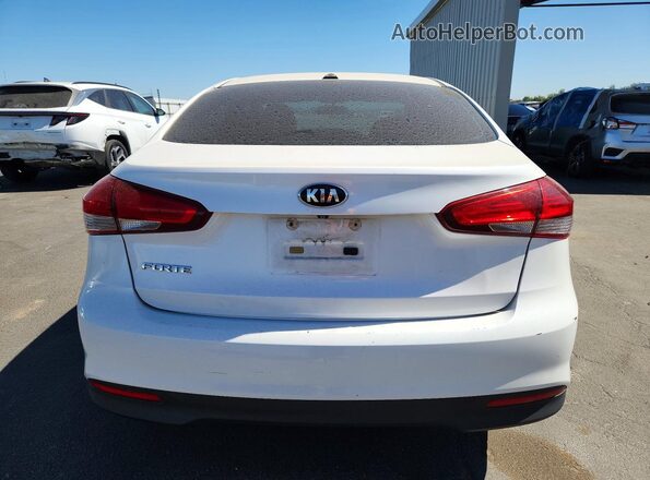 3KPFL4A71HE013024 2017 KIA FORTE White Սալոնի դիմացի տեսք