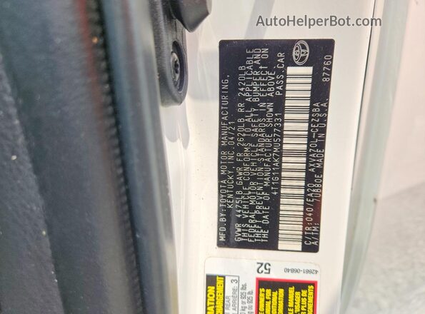 4T1G11AK7MU577331 2021 TOYOTA CAMRY White VIN კოდის სტიკერის ხედი