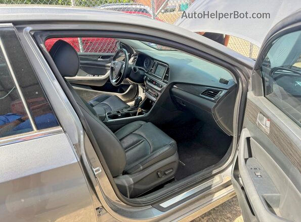 5NPE34AF8KH762375 2019 HYUNDAI SONATA Silver Front view