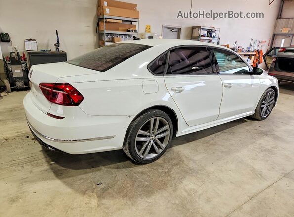 1VWAA7A39JC008016 2018 VOLKSWAGEN PASSAT White Передня права чверть