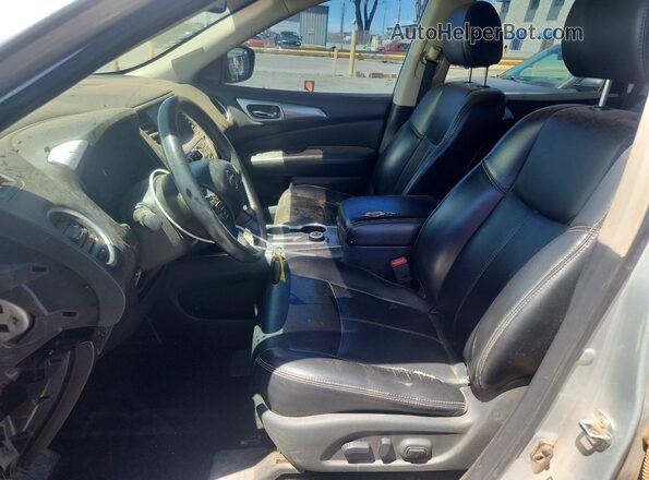 5N1DR2MM7HC659165 2017 NISSAN PATHFINDER Silver Առջևի վահանակի տեսք