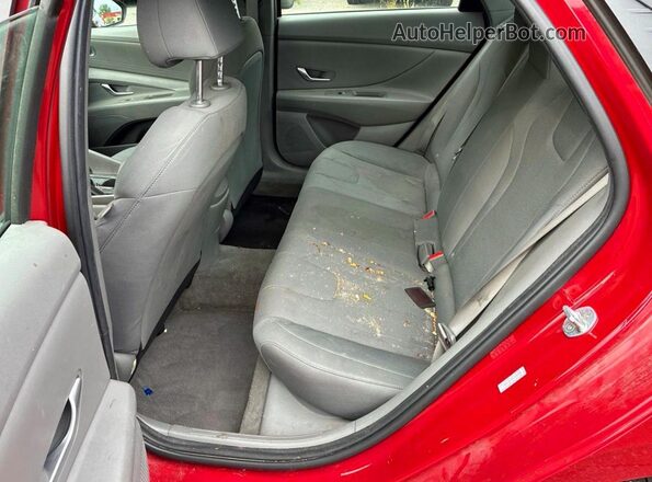 KMHLL4AG5PU436798 2023 HYUNDAI ELANTRA Red უკანა სავარძლების ხედი