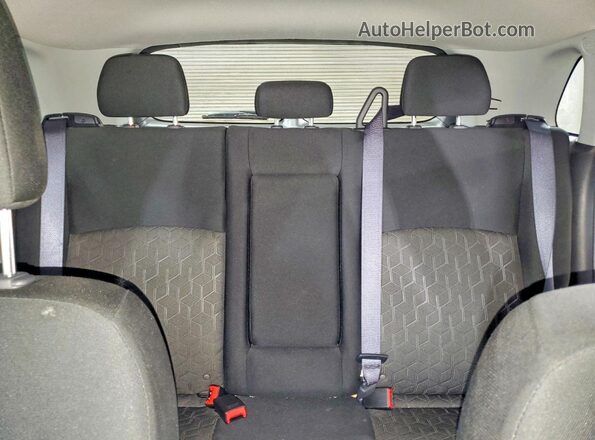 JA4ARUAU4TU005583 2026 MITSUBISHI OUTLANDER Black უკანა სალონის ხედი
