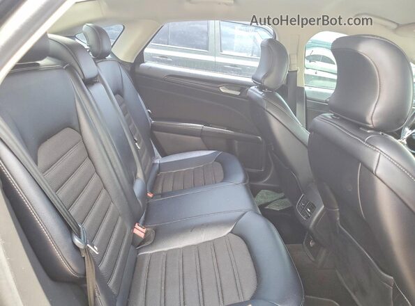 3FA6P0HD8JR279735 2018 FORD FUSION Black უკანა სალონის ხედი