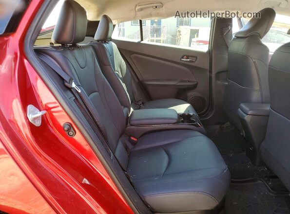 JTDKARFP3J3095796 2018 TOYOTA PRIUS Red Widok wnętrza z tyłu