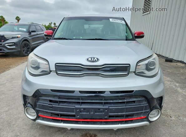 KNDJX3AA8J7617003 2018 KIA SOUL Silver Հետևի տեսք