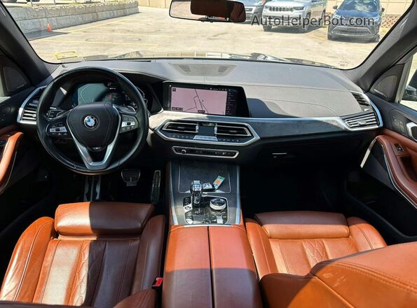 5UXTA6C07M9E53785 2021 BMW X5 Black Front interior view