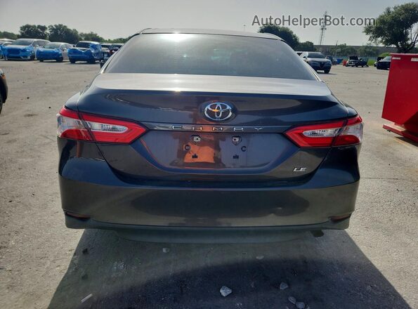 4T1B11HK4JU045627 2018 TOYOTA CAMRY Brown Вид салону спереду