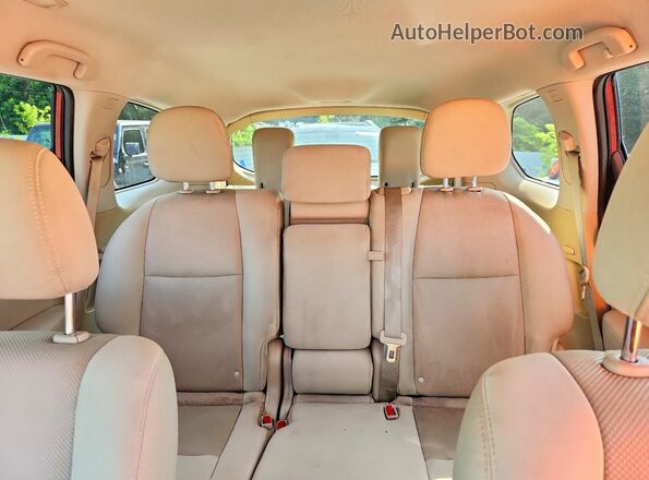5N1DR2MN7HC681949 2017 NISSAN PATHFINDER Red Rear interior view