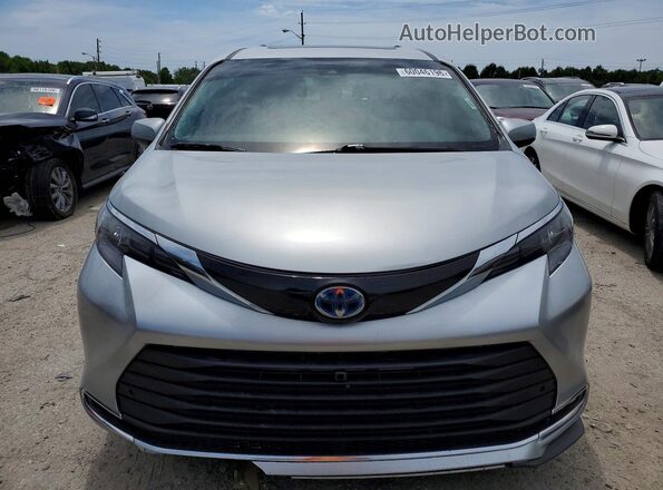 5TDJRKEC7RS217788 2024 TOYOTA SIENNA Silver Vista trasera