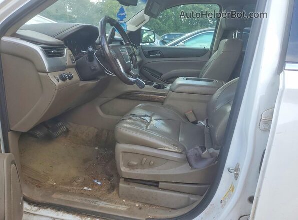 1GKS2GKC3HR164647 2017 GMC YUKON White Dashboard view