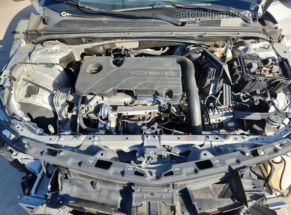 1G1ZB5ST3HF267916 2017 CHEVROLET MALIBU Silver Widok komory silnika