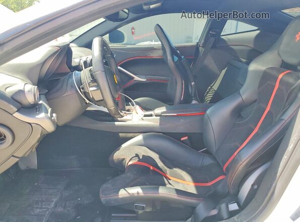 ZFF74UFA5E0198254 2014 FERRARI F12 White Front interior view