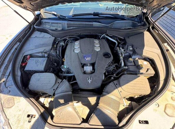 ZN661YUS3JX269795 2018 MASERATI LEVANTE Charcoal Вид салону спереду