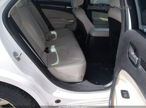 2C3CCAAG0GH191709 2016 CHRYSLER 300 White VIN կոդի պիտակի տեսք