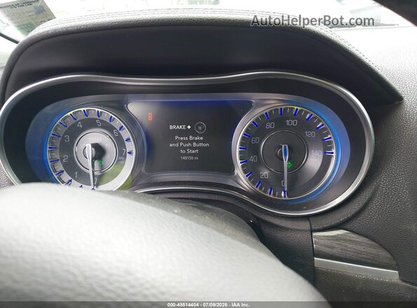 2C3CCAAG0HH560179 2017 CHRYSLER 300 Silver Widok tylnych siedzeń
