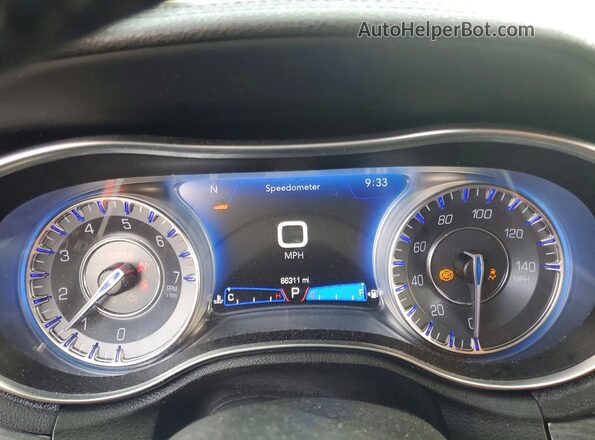 2C3CCAAG1KH668463 2019 CHRYSLER 300 White Instrument cluster view