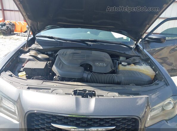 2C3CCAAG1KH746109 2019 CHRYSLER 300 Gray Rear view