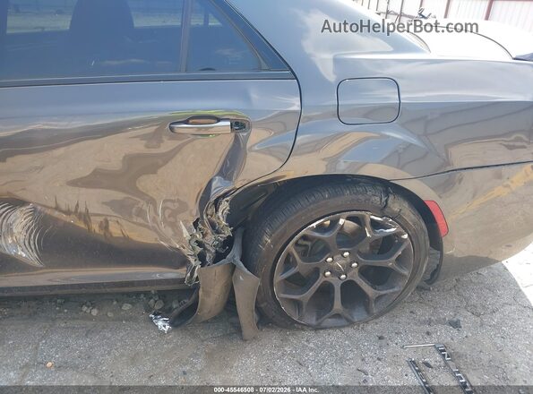 2C3CCAAG1KH746109 2019 CHRYSLER 300 Gray Front view