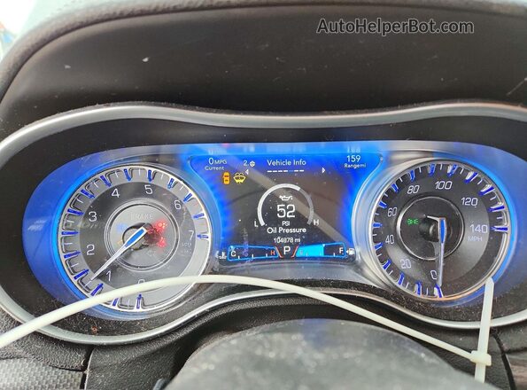 2C3CCAAG1LH120366 2020 CHRYSLER 300 Black Instrument cluster view