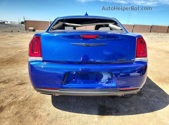 2C3CCAAG1LH229975 2020 CHRYSLER 300 Синий Вид сзади