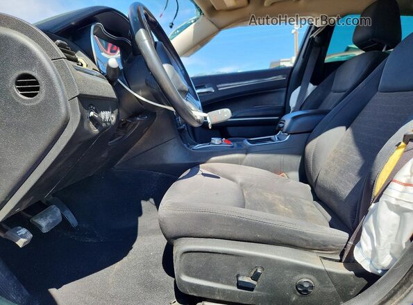 2C3CCAAG1LH229975 2020 CHRYSLER 300 Синий Вид салона спереди