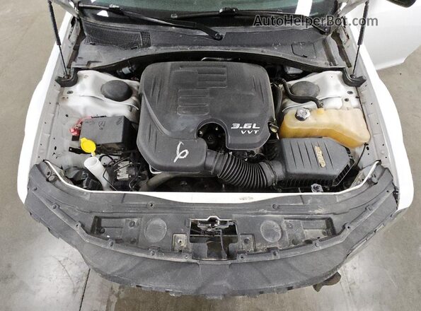 2C3CCAAG1NH107572 2022 CHRYSLER 300 White 