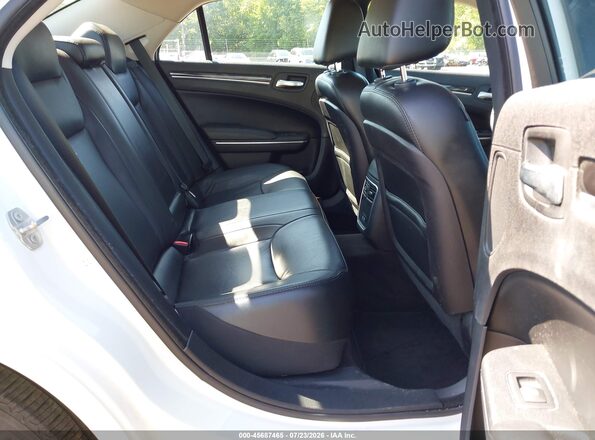 2C3CCAAG2GH308139 2016 CHRYSLER 300 White VIN կոդի պիտակի տեսք