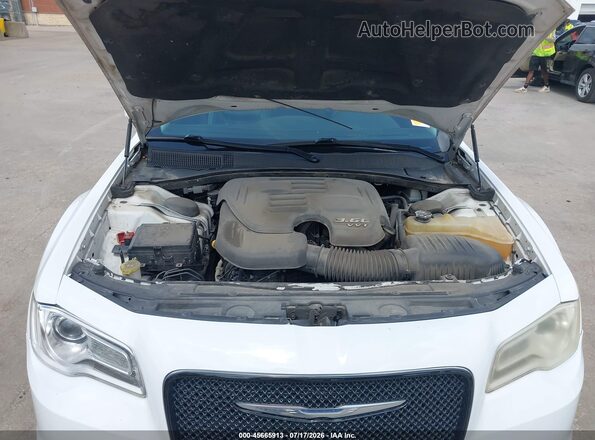 2C3CCAAG2GH334448 2016 CHRYSLER 300 White Rear view