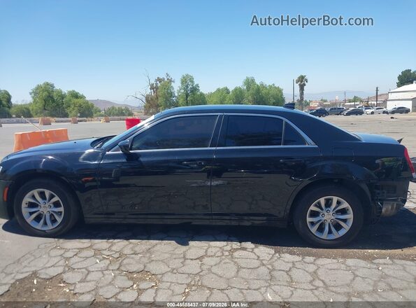 2C3CCAAG2KH654555 2019 CHRYSLER 300 Black 