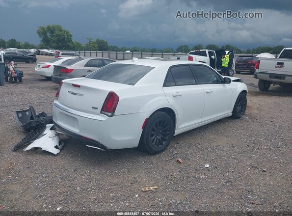 2C3CCAAG3HH661961 2017 CHRYSLER 300 Белый Задняя правая четверть