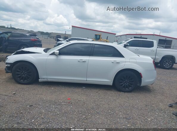 2C3CCAAG3HH661961 2017 CHRYSLER 300 Белый Панорамный вид салона 360°