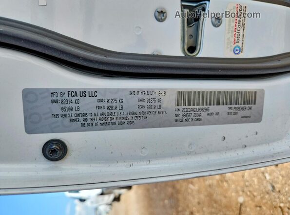 2C3CCAAG3JH302065 2018 CHRYSLER 300 Белый Вид подкапотного пространства